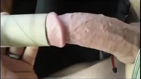 Mira Prueba de tubo de papel higiénico, gran polla venosa masturbándose con anillo de pene tubo nuevo