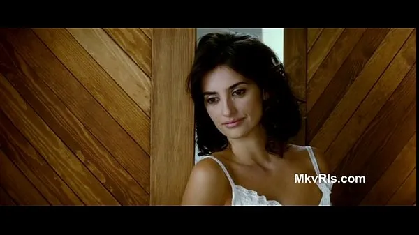 Oglejte si Penelope Cruz TopLess Sex Scene novo cev