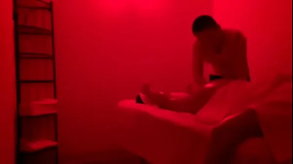 Oglejte si Asian Man Massage novo cev