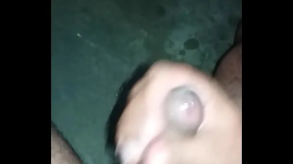 Tonton Delhi boy huge cumshot. Must watch Tube baharu