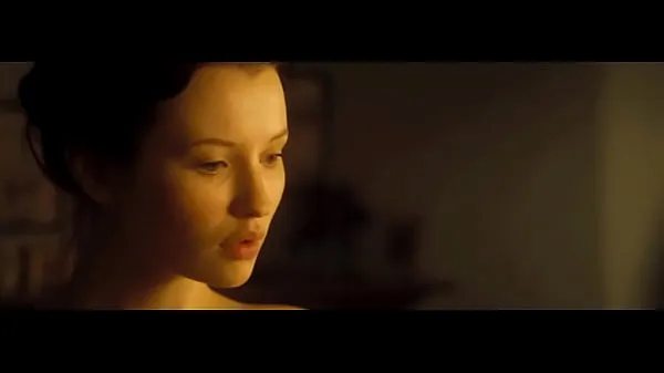 Emily Browning - Summer In February yeni Tube'u izleyin