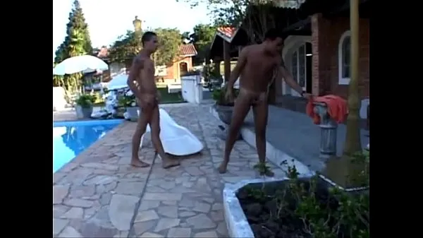 Sweet latino studs wrecking each other sweet ass by the pool개의 새 튜브 보기