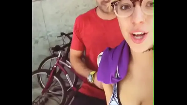 ดู Nati Jota showing cleavage after the gym Tube ใหม่