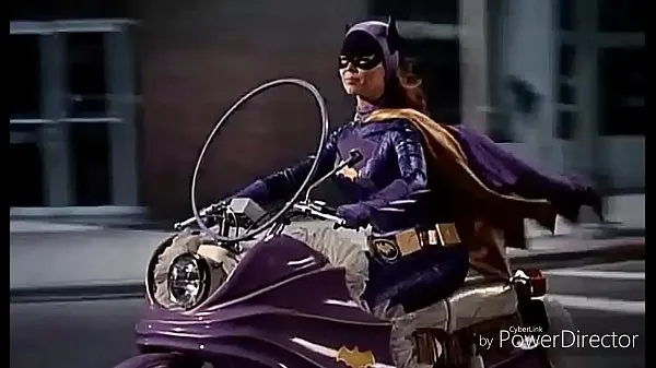 Guarda Batgirl iniziail nuovo canale