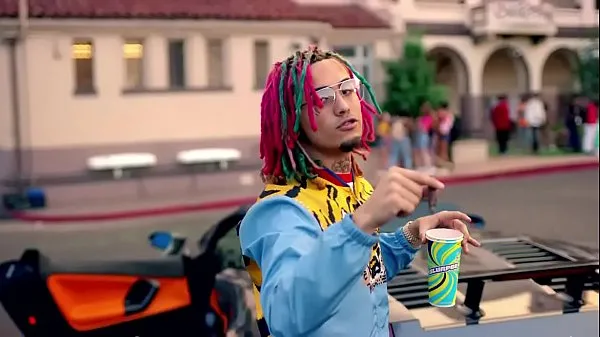 看 Lil Pump - "Gucci Gang" (Official Music Video 条新通道 