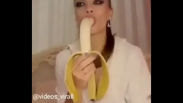 Παρακολουθήστε το sucking a whole banana νέο Tube