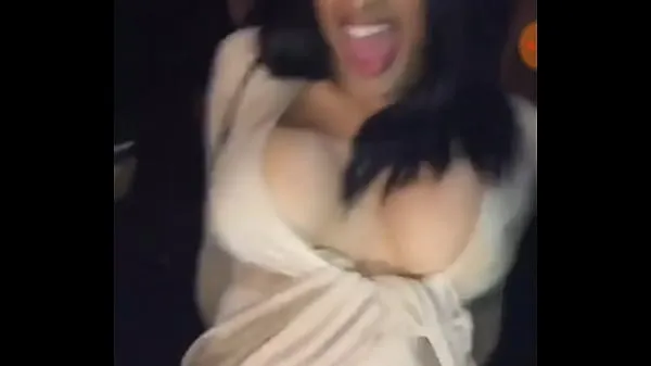 Mira cardi b stripper desnuda se filtró tubo nuevo