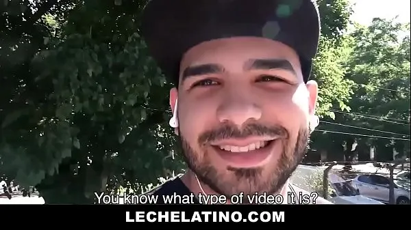 Regardez j. latino bien chaude se fait sodomisernouveau tube