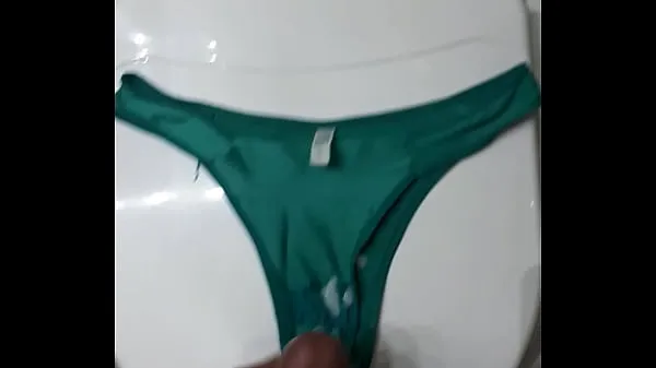 Guarda funny green pantiesil nuovo canale