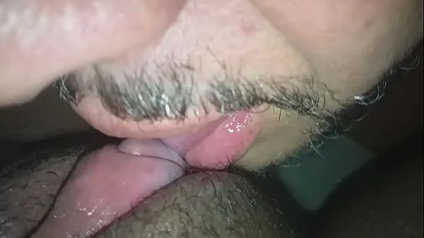 Tonton sucking grelu brunette Tube baharu