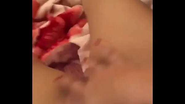 Watch Girlfriend cumming with her hand in her pussy new Tube