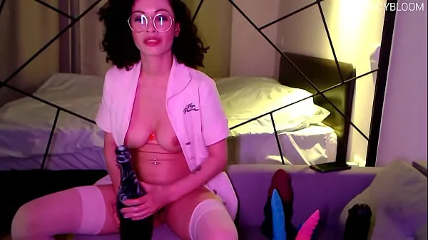 ดู Big Booty Cutie Rides Dildo & Big Bottle While No One Is Home Tube ใหม่