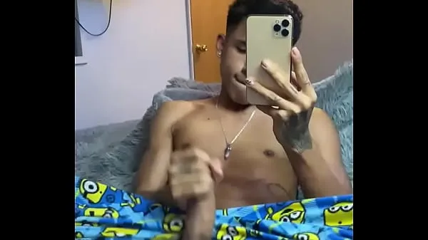 Tonton Joven dotado con bastante leche twitter : alexhugecock08 Tube baru