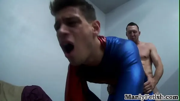 Regardez Superjock baisée par derrière après un jeu de bondagenouveau tube