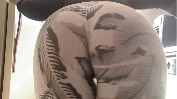 Katso Mom Giant Ass Wedgie In Kitchen uusi kanava