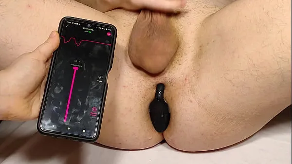 Regardez Massage chaud de la prostate mène à une fontaine de sperme MEILLEUR ORGASME RUINE JAMAISnouveau tube