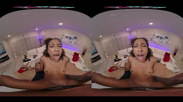 Watch VRHUSH Delivery girl Olivia Jayy wants her five star rating new Tube