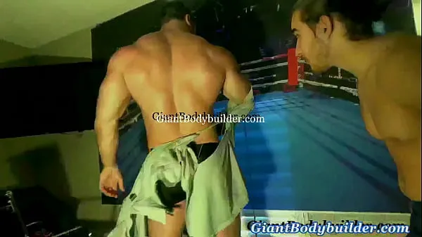 Παρακολουθήστε το Biggest bodybuilder of the world making porn & muscle domination videos νέο Tube