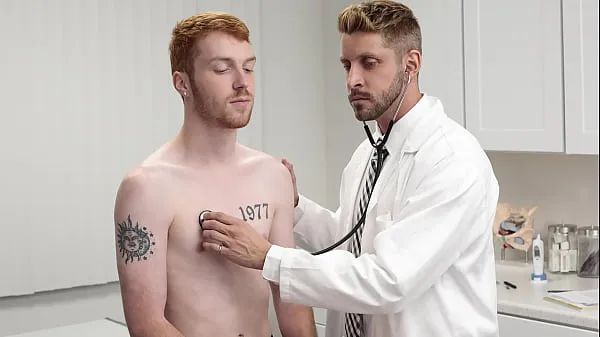 Se Gay Doctor Giving the Testosterone Directly Into Patient's Ass - Doctorblows nye tube