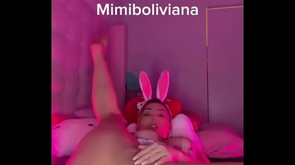 Oglejte si Who wants to play with that little bunny’s ass novo cev